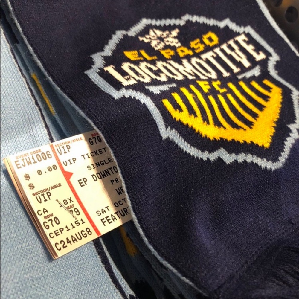 NWT El Paso Locomotives Soccer Scarf 🧣
